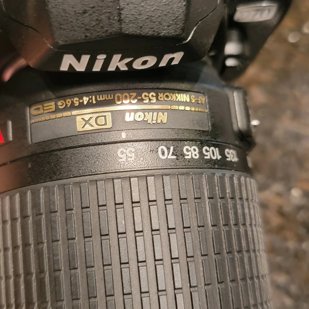 NIKON D70 NIKKOR 55-200mm DSLR Camera